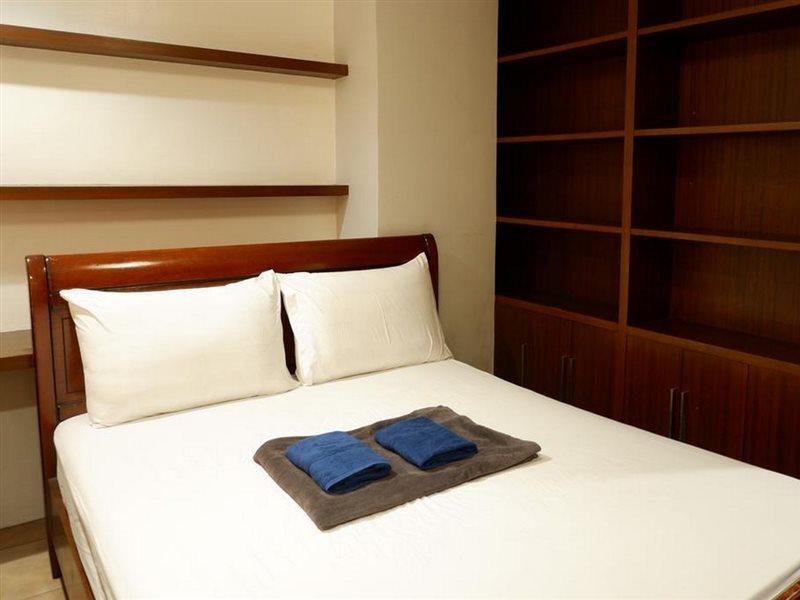 The Fort Budget Hotel- Bonifacio Global City Makati City Exterior photo