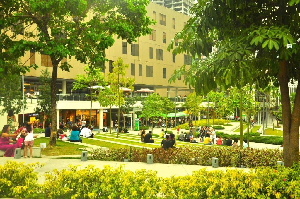 The Fort Budget Hotel- Bonifacio Global City Makati City Exterior photo