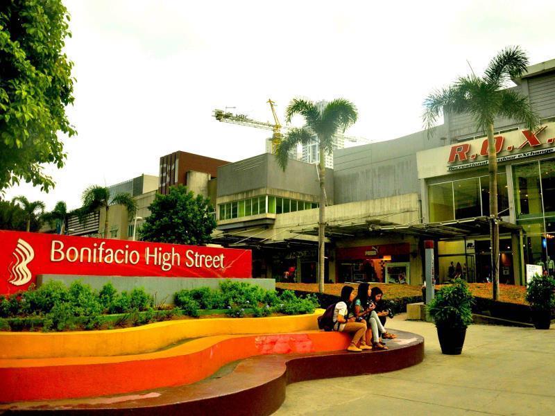 The Fort Budget Hotel- Bonifacio Global City Makati City Exterior photo
