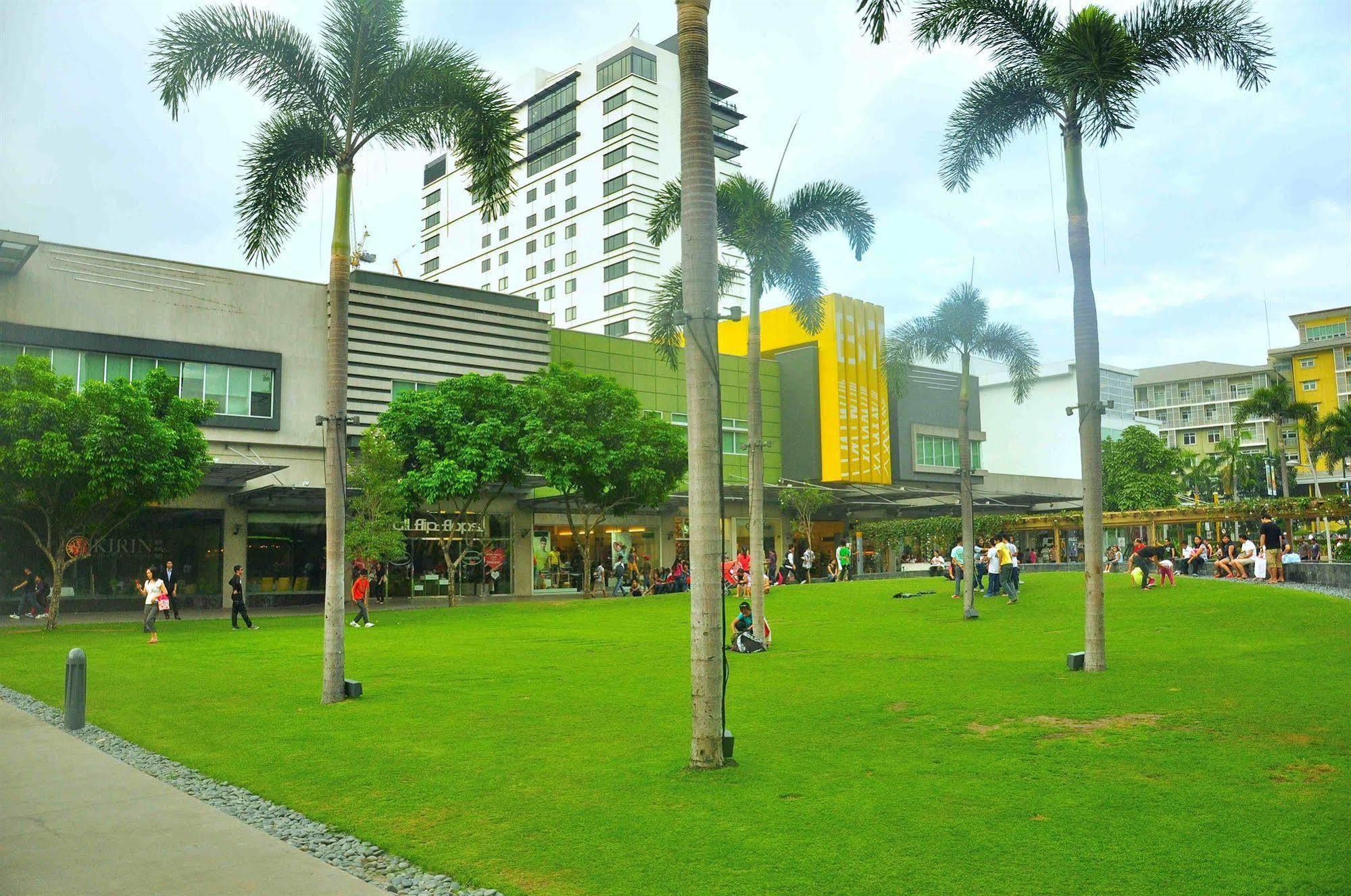 The Fort Budget Hotel- Bonifacio Global City Makati City Exterior photo